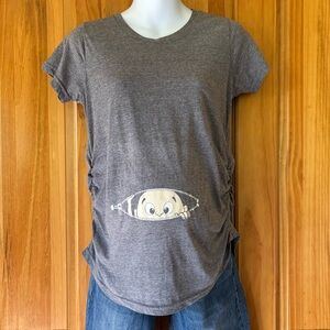 Maternity tee graphic print